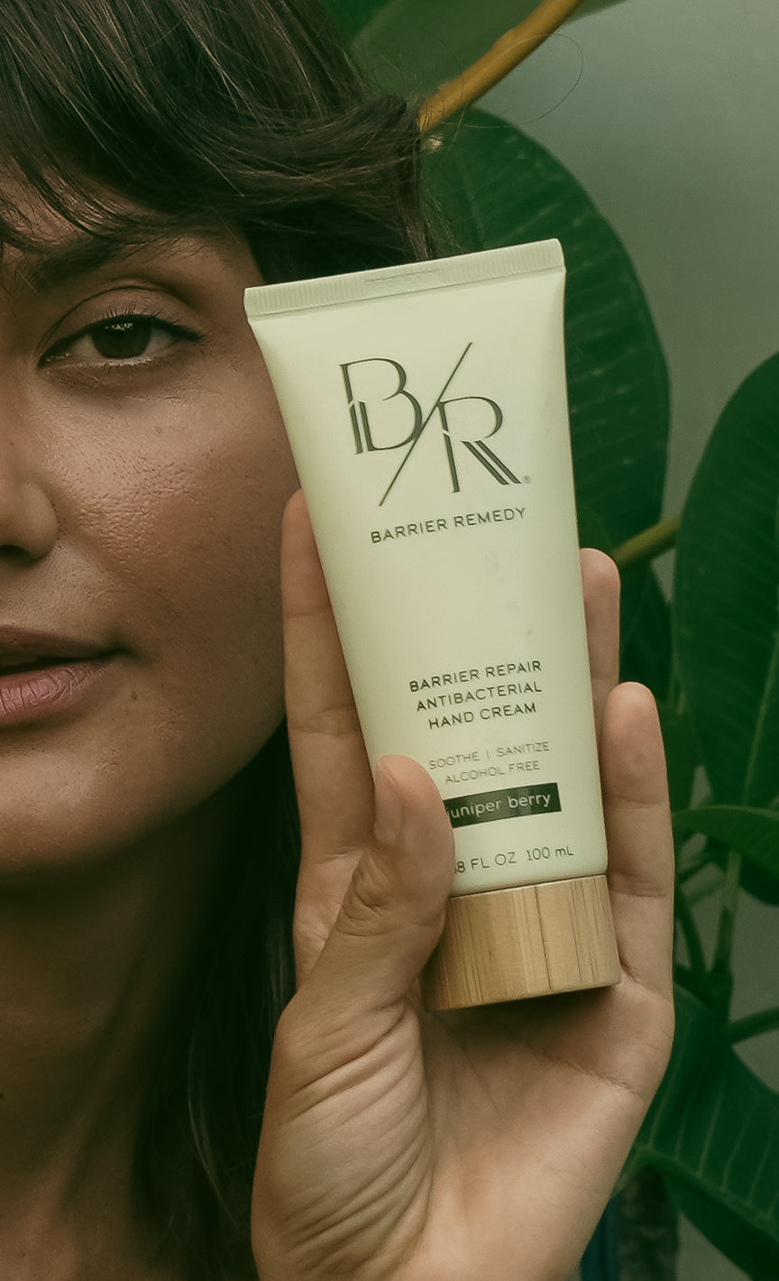 The Benefits of using Anti-Aging Hand Creams Daily
