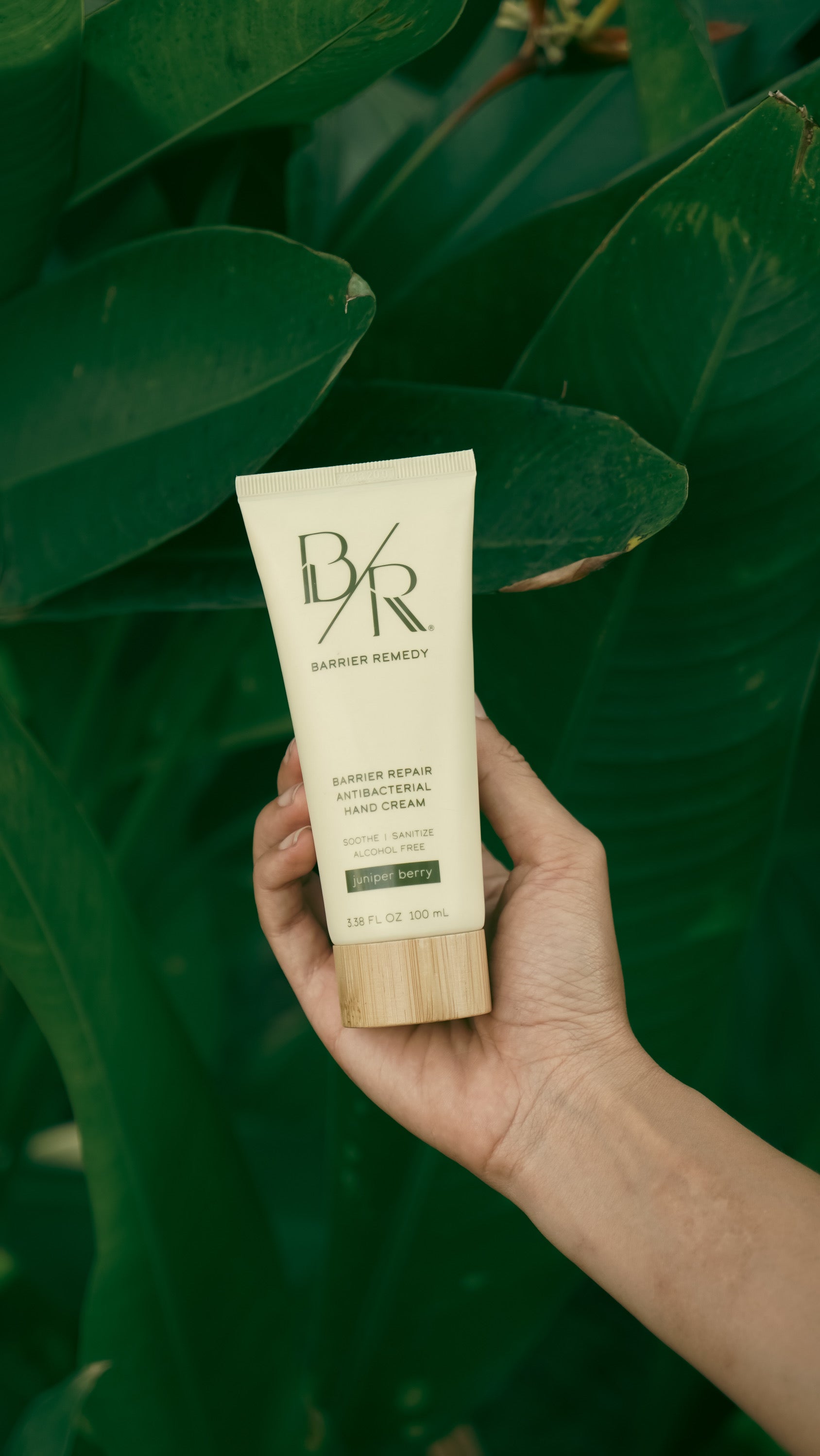 Travel Essentials: Why an Antibacterial Hand Cream Should Be in Your Bag